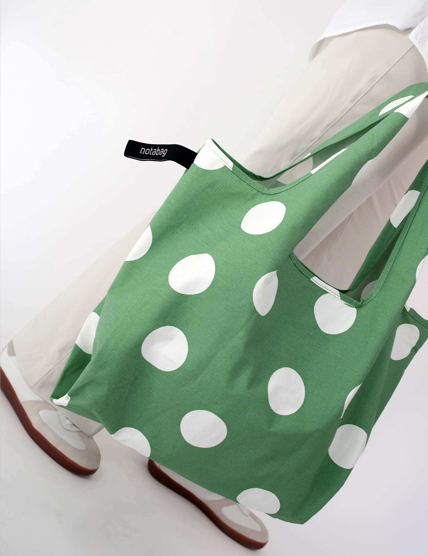 #pattern_olive dots