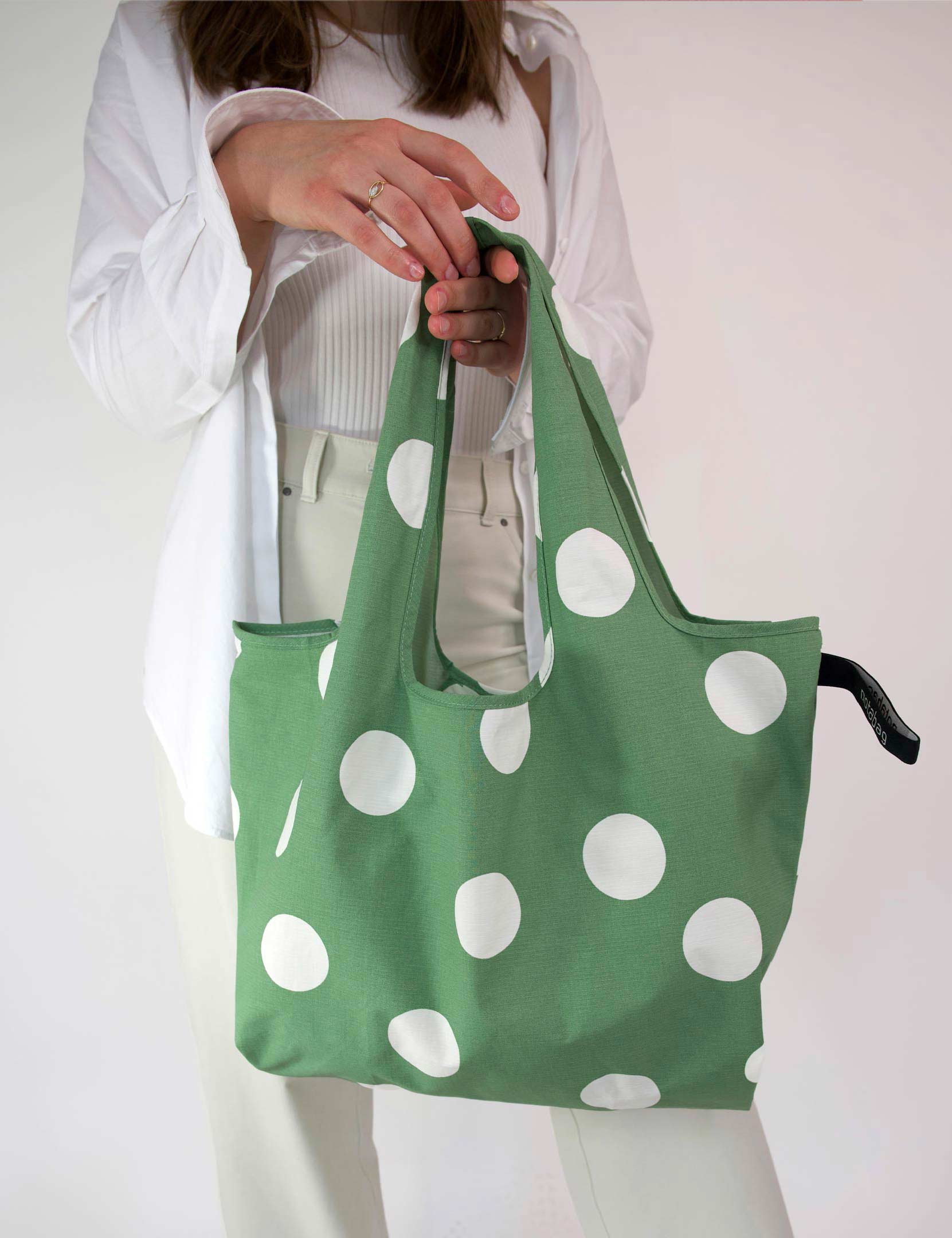 #pattern_olive dots